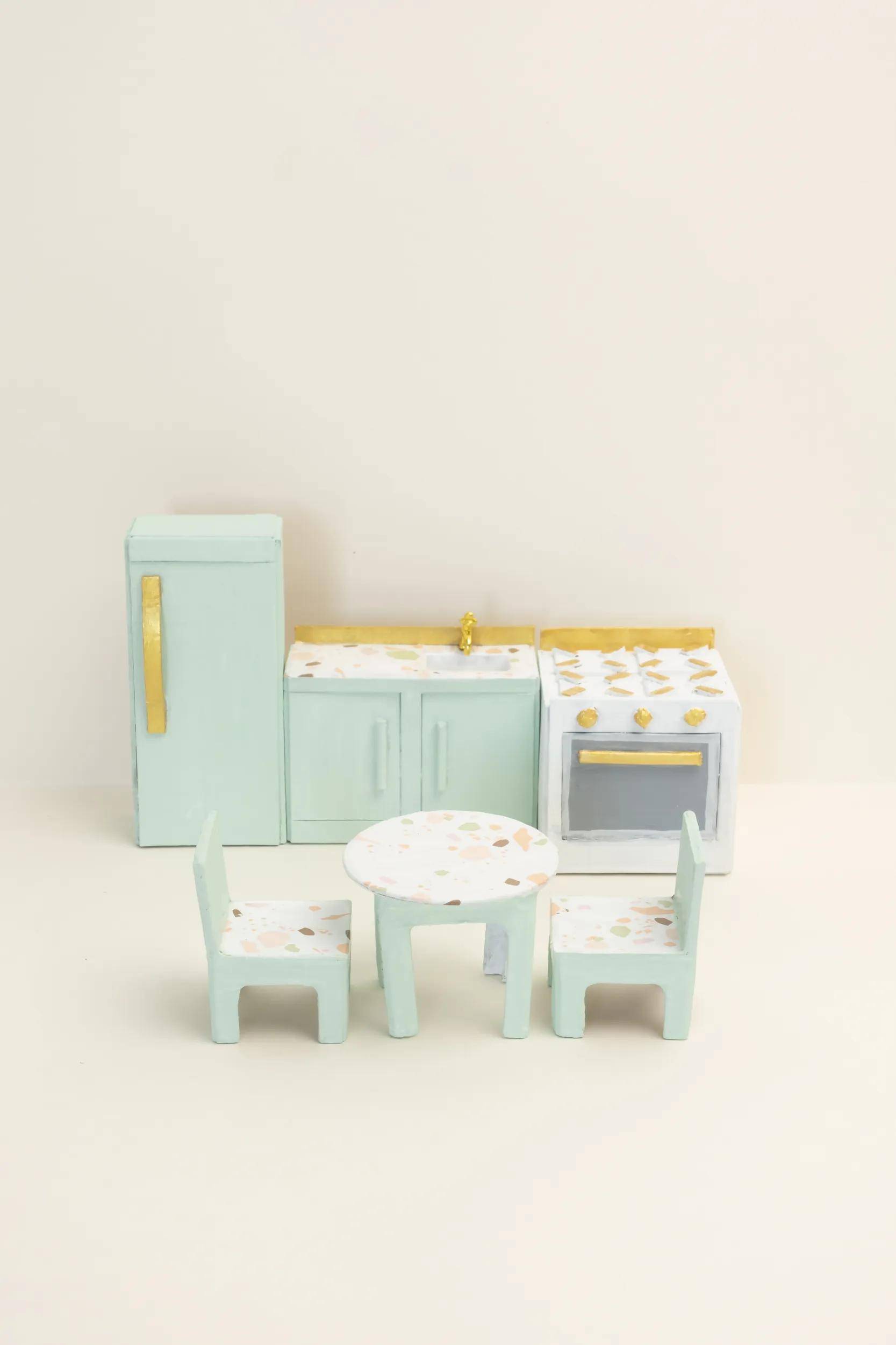Décopatch Pappmaché, 6 Miniaturen, Küche, 15,5x5,5x30 cm Kartonbraun AC922C
