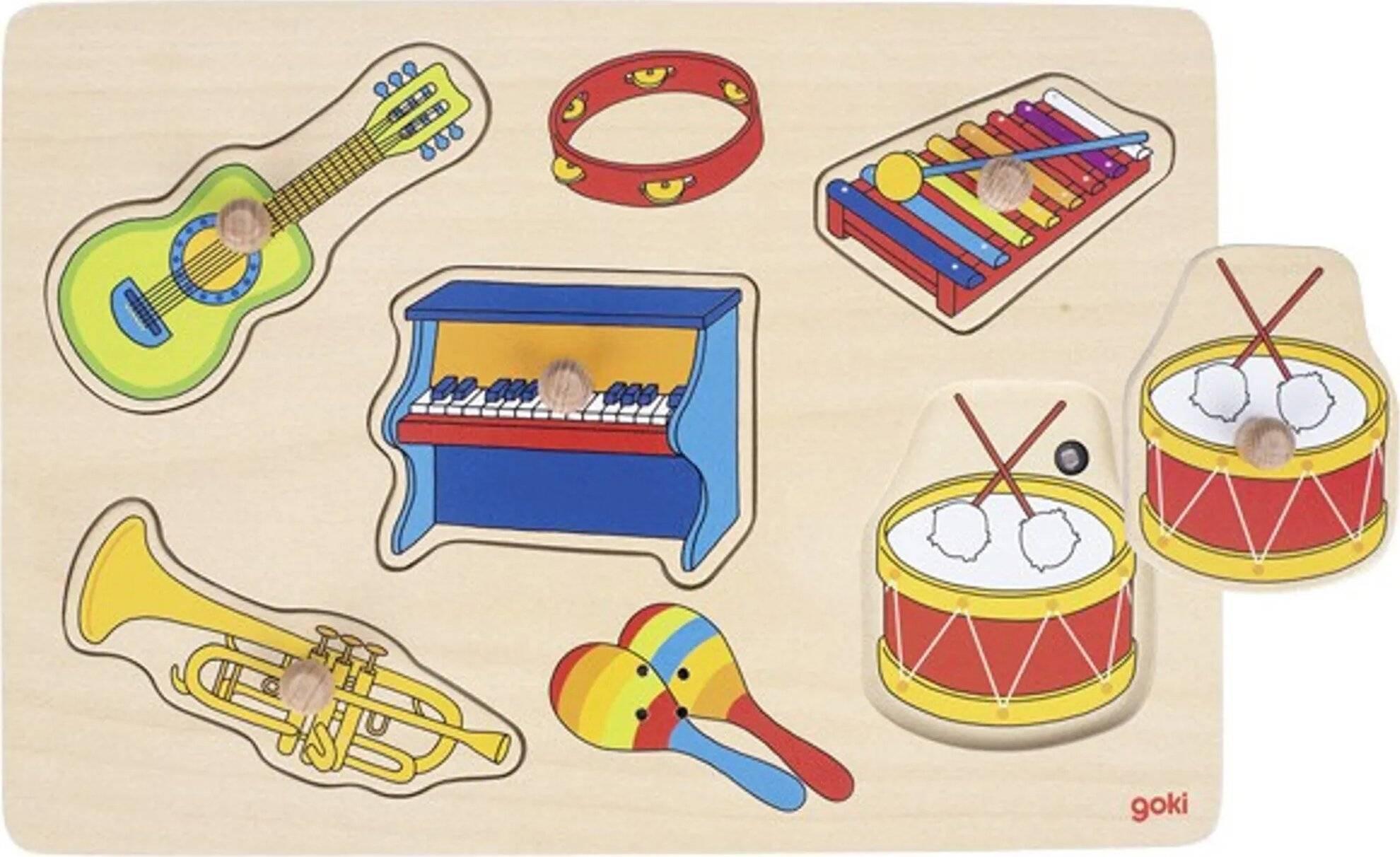 Holzpuzzle mit mehreren Musikinstrumenten: Gitarre, Tamburin, Xylophon, Klavier, Trompete, Maracas und zwei Trommeln.