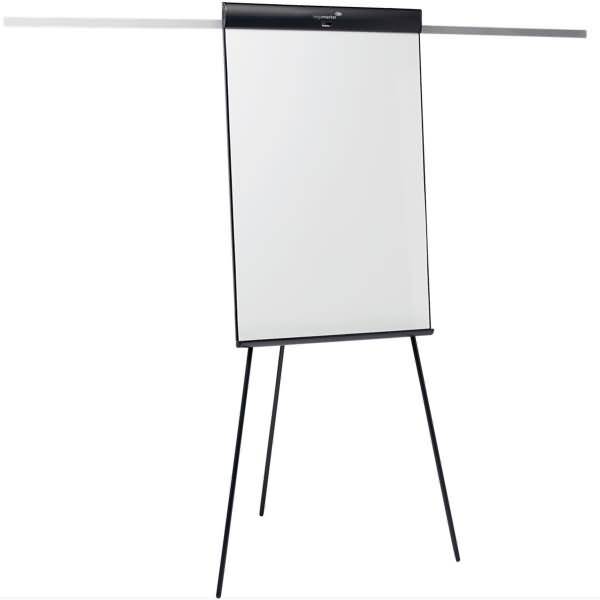 Tragbares Flipchart-Stativ mit unbeschriebener weißer Schreibfläche auf schwarzem Dreibein-Ständer, verwendet für Präsentationen oder Besprechungen.