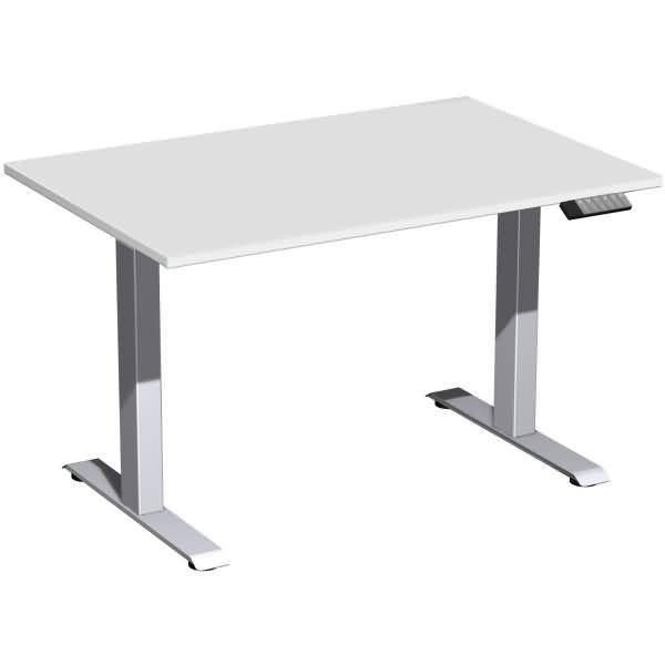 Weißer rechteckiger Bürotisch mit verstellbarer Höhe und silbernen Metallbeinen auf einfachem Hintergrund.