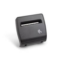 Ein kleiner schwarzer Aktenvernichter mit einem Schlitz zum Einführen von Papier. Der Aktenvernichter wirkt kompakt und ist für den persönlichen Gebrauch oder für kleine Büros konzipiert.