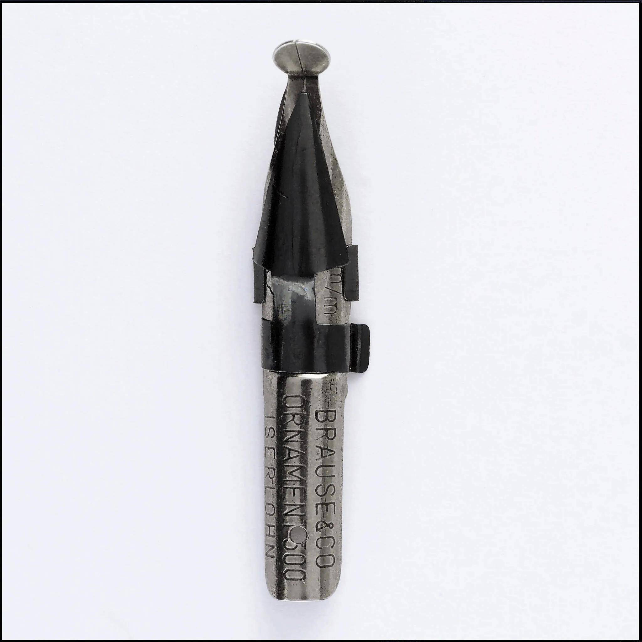 Brause Schachtel mit 15 Ornamentfedern 152040B