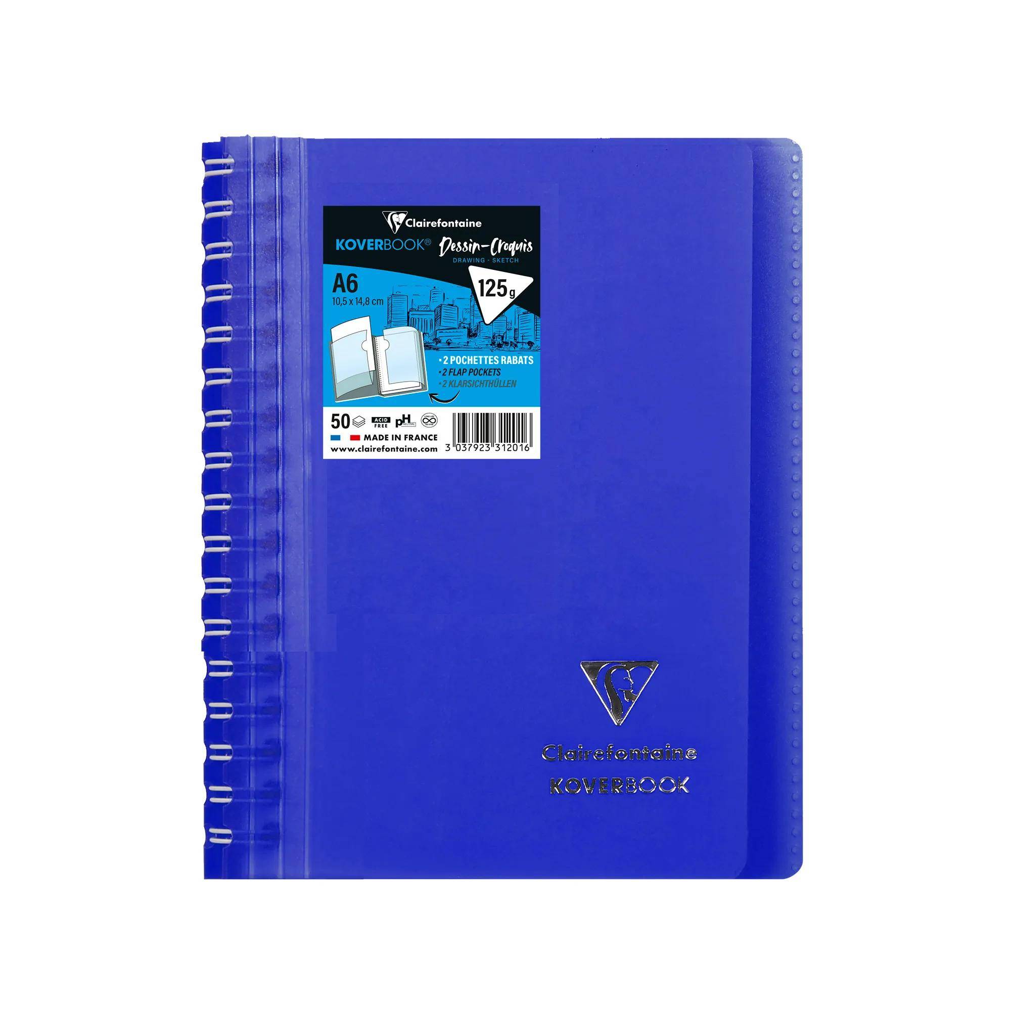 Ein blau spiralgebundenes Notizbuch mit transparentem Umschlag, das ein Etikett mit der Aufschrift „Roverbook