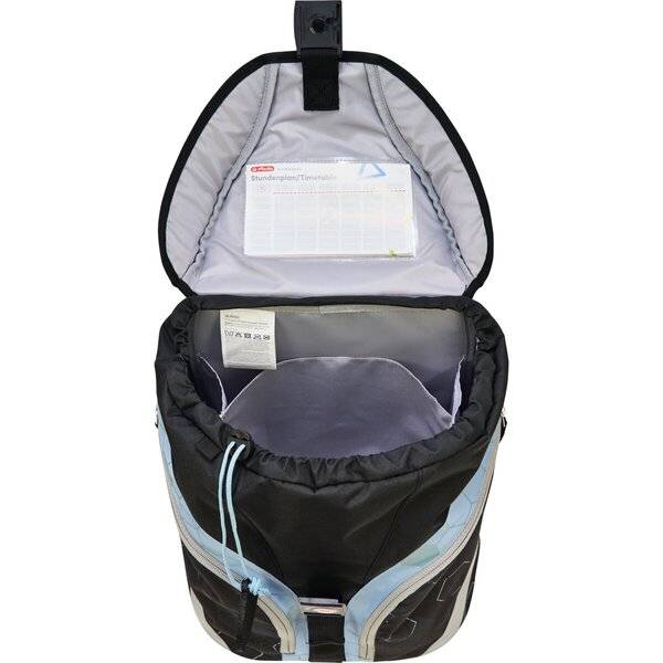 Schwarz-grauer isolierter Rucksack-Kühler mit geöffnetem Reißverschluss-Deckel, der ein Lagerfach und eine innere Tasche zeigt; Produktfoto auf weißem Hintergrund.