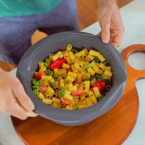 Livington WonderPot 4-in-1 Multifunktionstopf – 28 cm – Bratpfanne, Schmortopf, Kochtopf & Wärmesystem in Einem Livington WonderPot 4-in-1 Multifunktionstopf – 28 cm – Bratpfanne, Schmortopf, Kochtopf & Wärmesystem in Einem