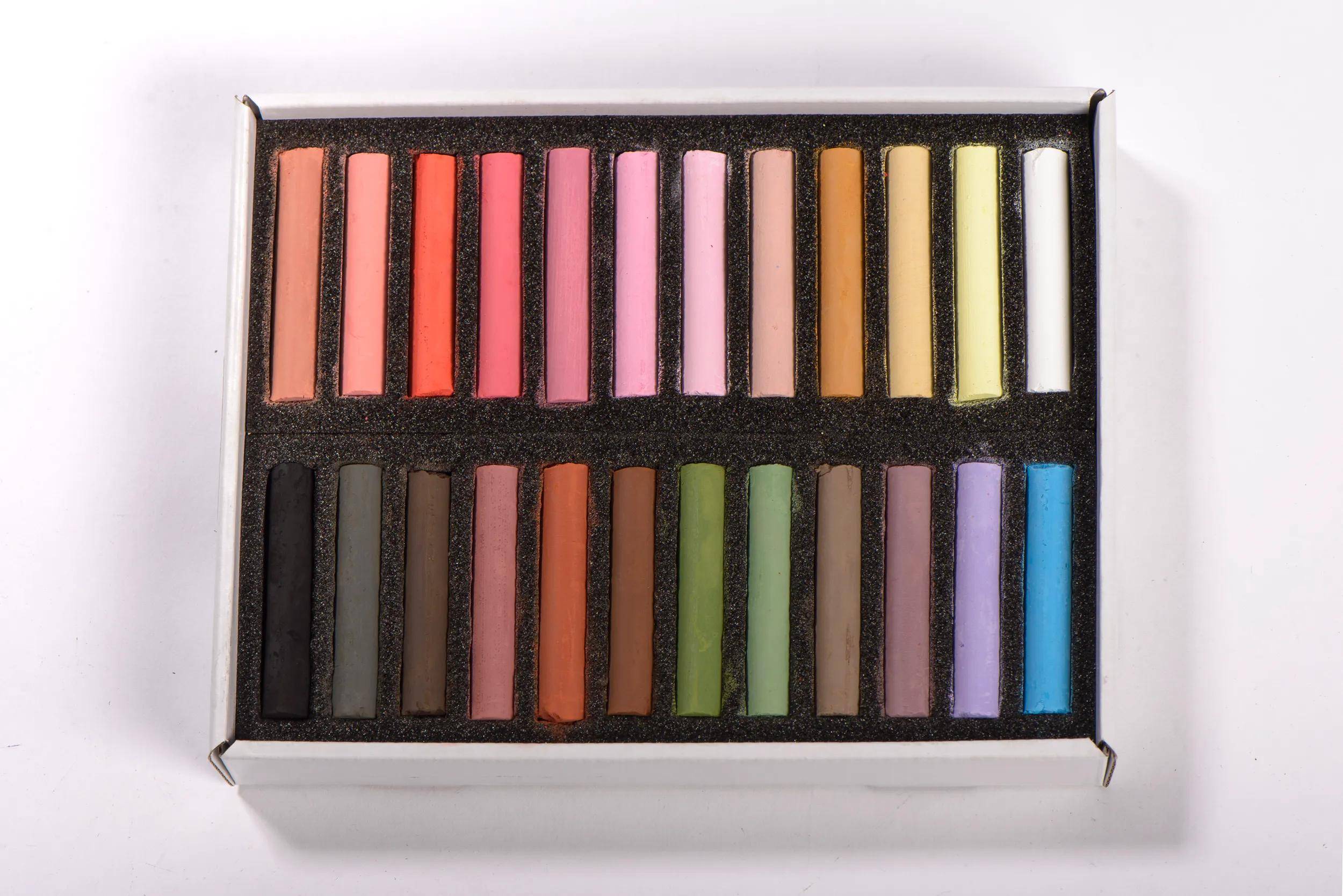 Blockx Box mit 24 Pastellkreiden, 17x21,5cm, Porträt 12924PBXC
