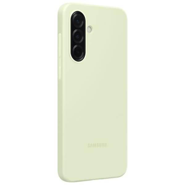 Hellgrünes Samsung-Smartphone von hinten gezeigt, mit vertikalem Triple-Kamera-Modul und Blitz.