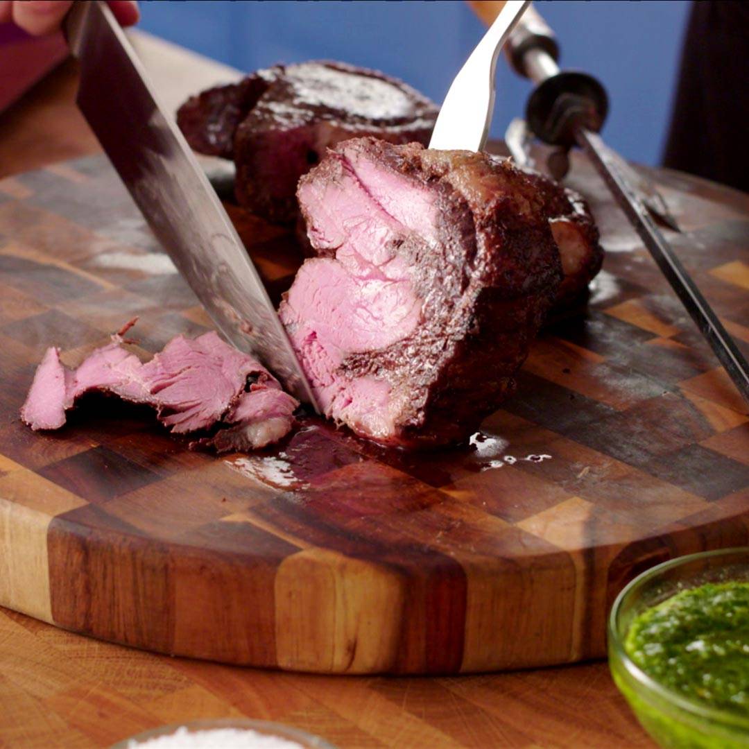 Livington Rotisserie Chef - Rot - Indoorgrill, Drehgrill & Tischgrill - Drehspieß für Hähnchen - Elektrogrill - Automatische Abschaltfunktion - Duo