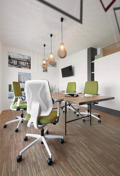 Bürodrehstuhl Synchrontechnik schwarz/cappuccino 390-510mm Armlehnen Trgf.110kg