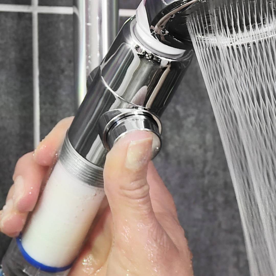 Aquadon EcoTornado Blau - Wassersparender & druckerhöhender Duschkopf - 360° rotierende Handbrause - Duschbrause mit Antikalk-Funktion - schützt Ha