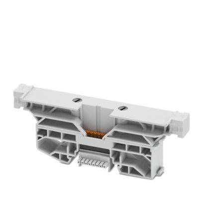 Ein graues elektronisches Modul mit mehreren Anschlussklemmen, das mit einem orangefarbenen Etikett versehen ist und in Automatisierungs- und Kontrollsystemen verwendet wird.