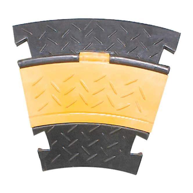 Ein gekrümmtes schwarz-gelbes Tempopolster-Segment mit einer strukturierten Oberfläche, das zur Geschwindigkeitsreduktion von Fahrzeugen auf Straßen entwickelt wurde.