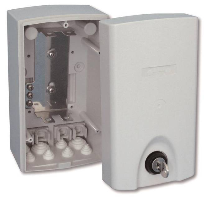 CobiNet 105336 Verteiler KS 20 AP m.Schloss m.Montagewanne 103x185x93 Install.Baumaterial