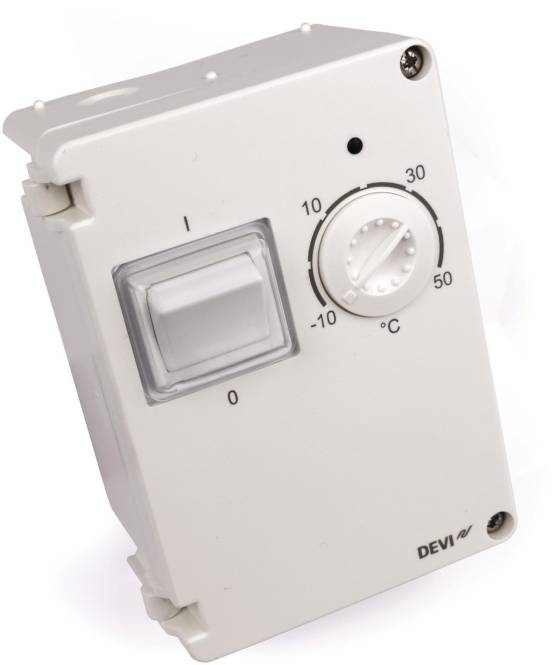 Ein weißes Thermostat mit einem Zifferblatt, das Temperaturen von -10°C bis 50°C anzeigt, und einem Schalter mit den Bezeichnungen „I