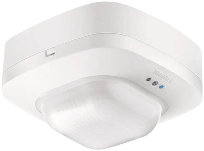 Ein weiß an der Decke angebrachter Rauchmelder mit LED-Anzeige und einer Sensoröffnung, entwickelt zur Brandsicherheit in Gebäuden.