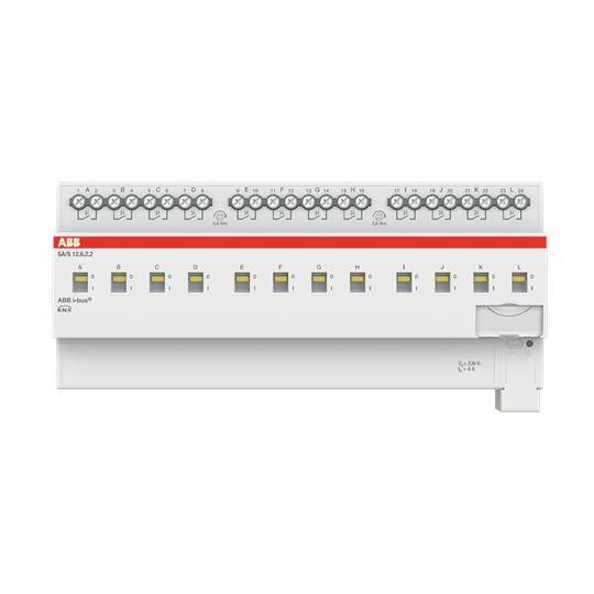 ABB 8-fach Schaltaktor SA/S 8.16.2.2 mit Tasten und Anschlüssen zum Verbinden von Geräten. Wird in Gebäudeautomationssystemen verwendet.