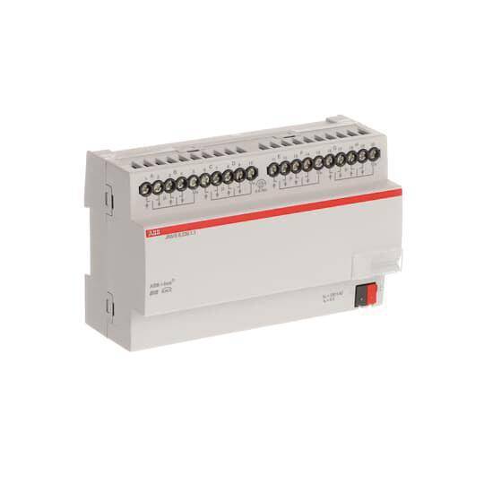 Ein modulares elektronisches Gerät mit mehreren Ein-/Ausgabeanschlüssen, gekennzeichnet als 'ABB i-bus KNX', das für Gebäudeautomationssysteme verwendet wird.