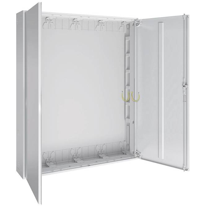 Ein offener, leerer weißer Elektroverteilerschrank mit Haken innen, vor einem einfachen Hintergrund.