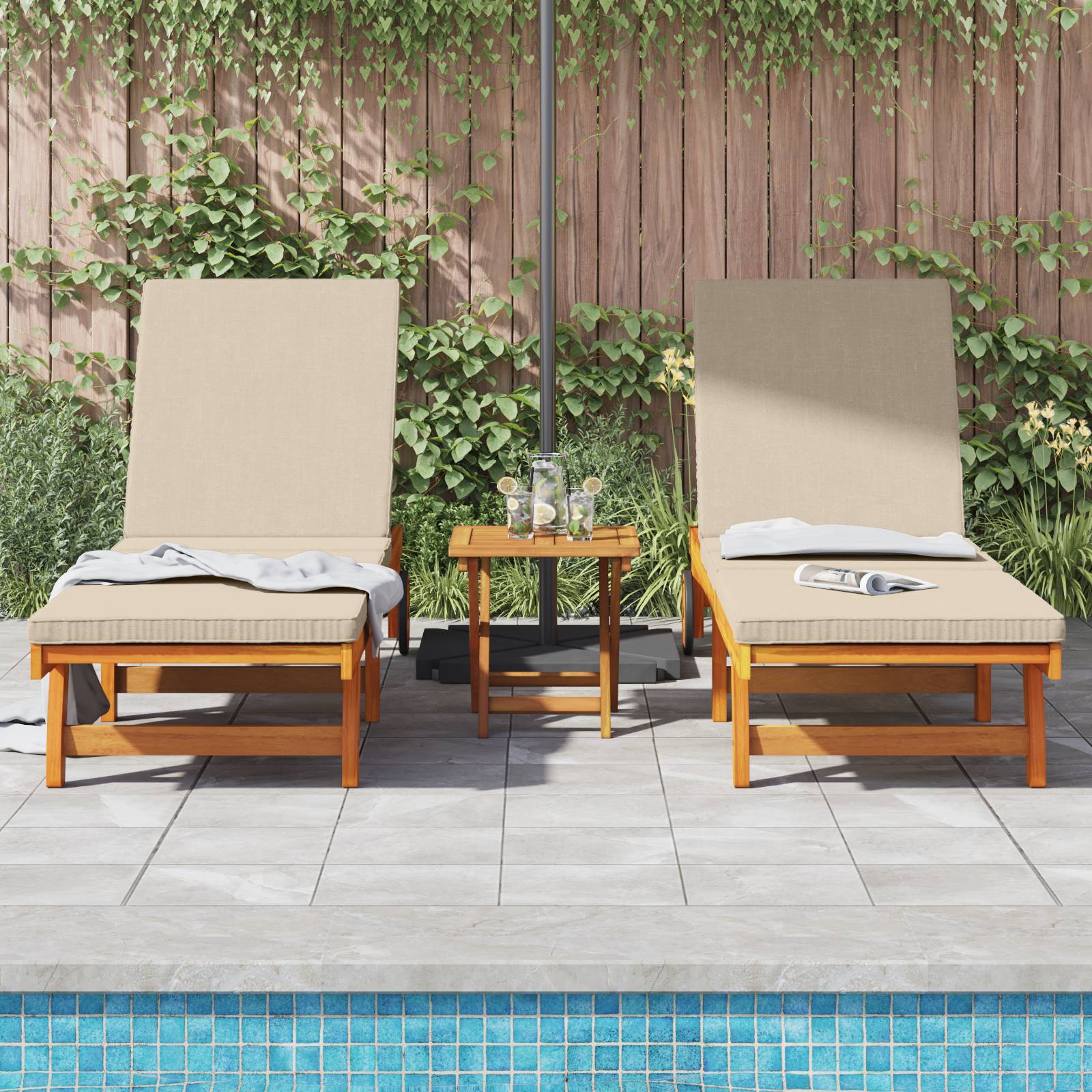 vidaXL Sonnenliegen im 2er Set mit Tisch und Kissen aus Akazienholz