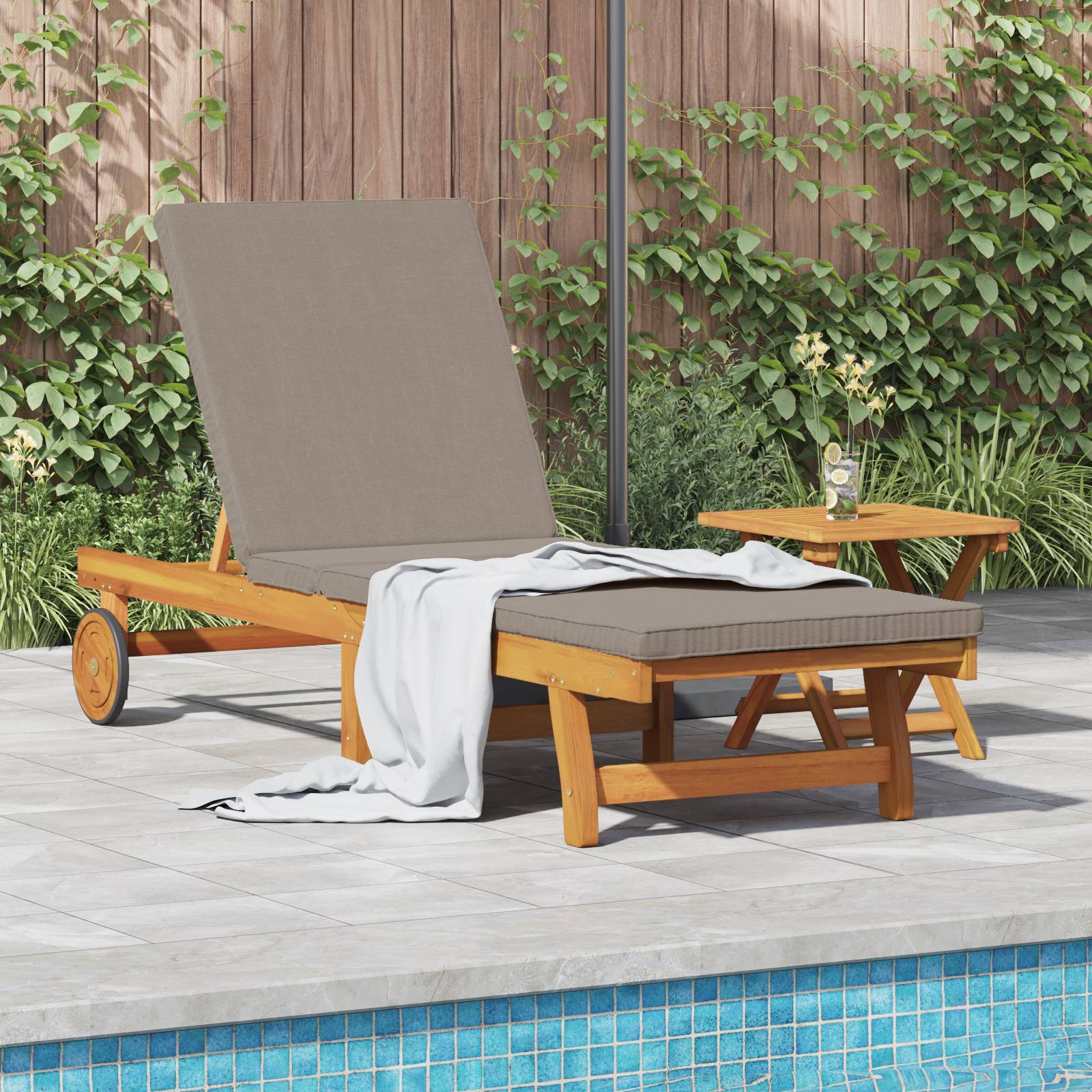 vidaXL Sonnenliege mit Rädern und Kissen Taupe Massivholz