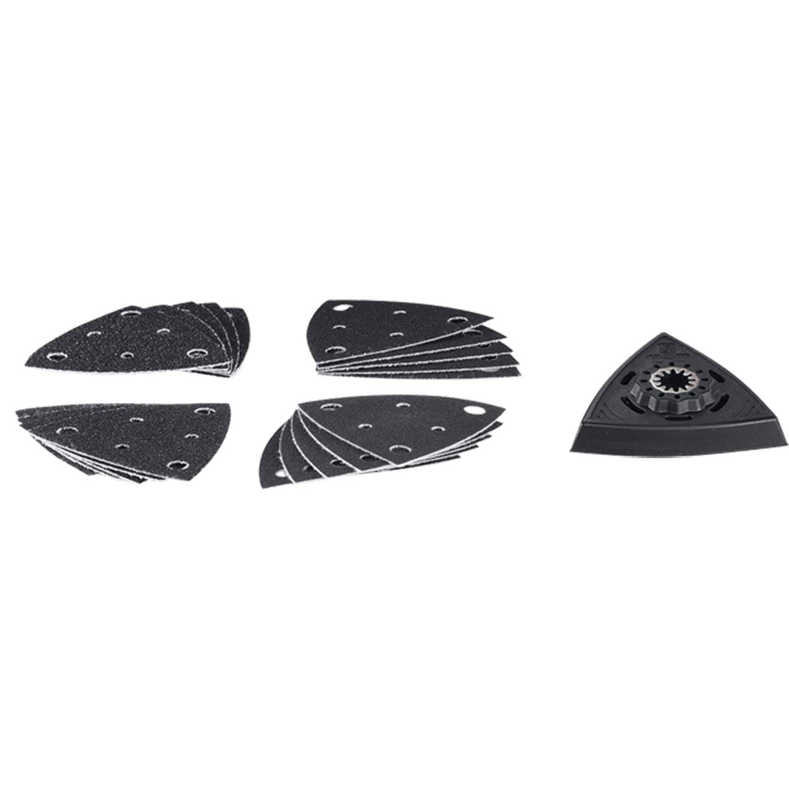 Vier Stapel schwarzer dreieckiger Schleifblätter und ein schwarzes Schleifpad, die auf einem weißen Hintergrund angeordnet sind.