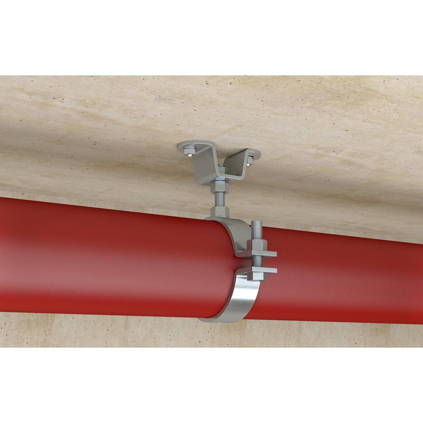 Ein roter Rohrabschnitt ist mit einer Metallschelle an der Decke befestigt. Die Schelle ist mit Bolzen gesichert und gewährleistet die Stabilität des Rohres.