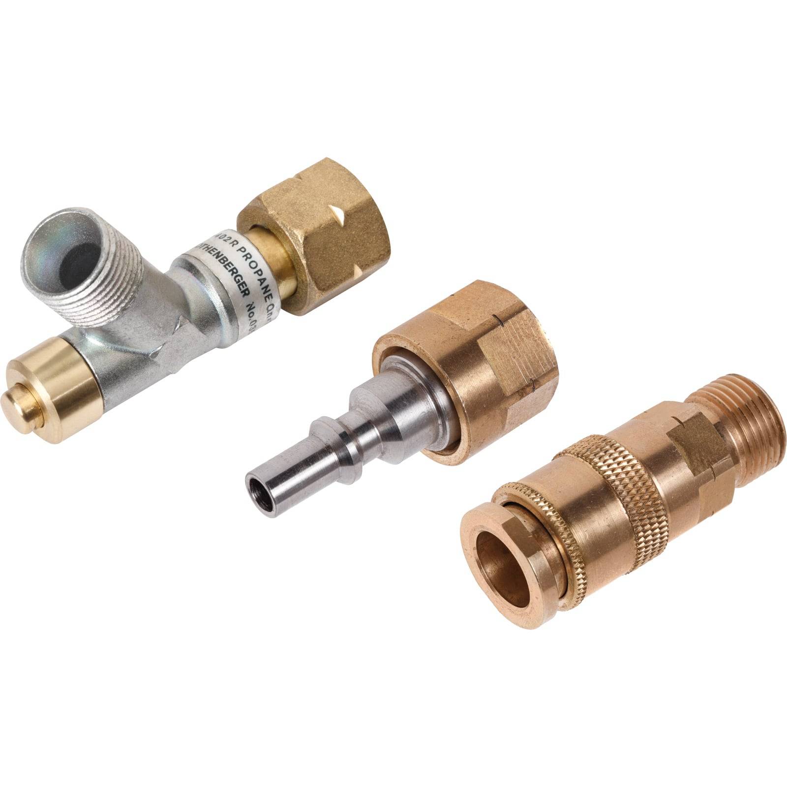 Drei Klempner-Verbindungsstücke aus Messing und Stahl sind abgebildet: ein Ventil mit abgewinkeltem Griff, ein gerader Verbinder und ein strukturierter Anschluss.