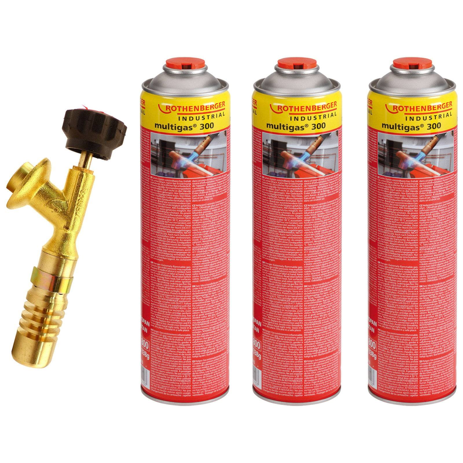 Drei rote Kanister mit der Aufschrift 