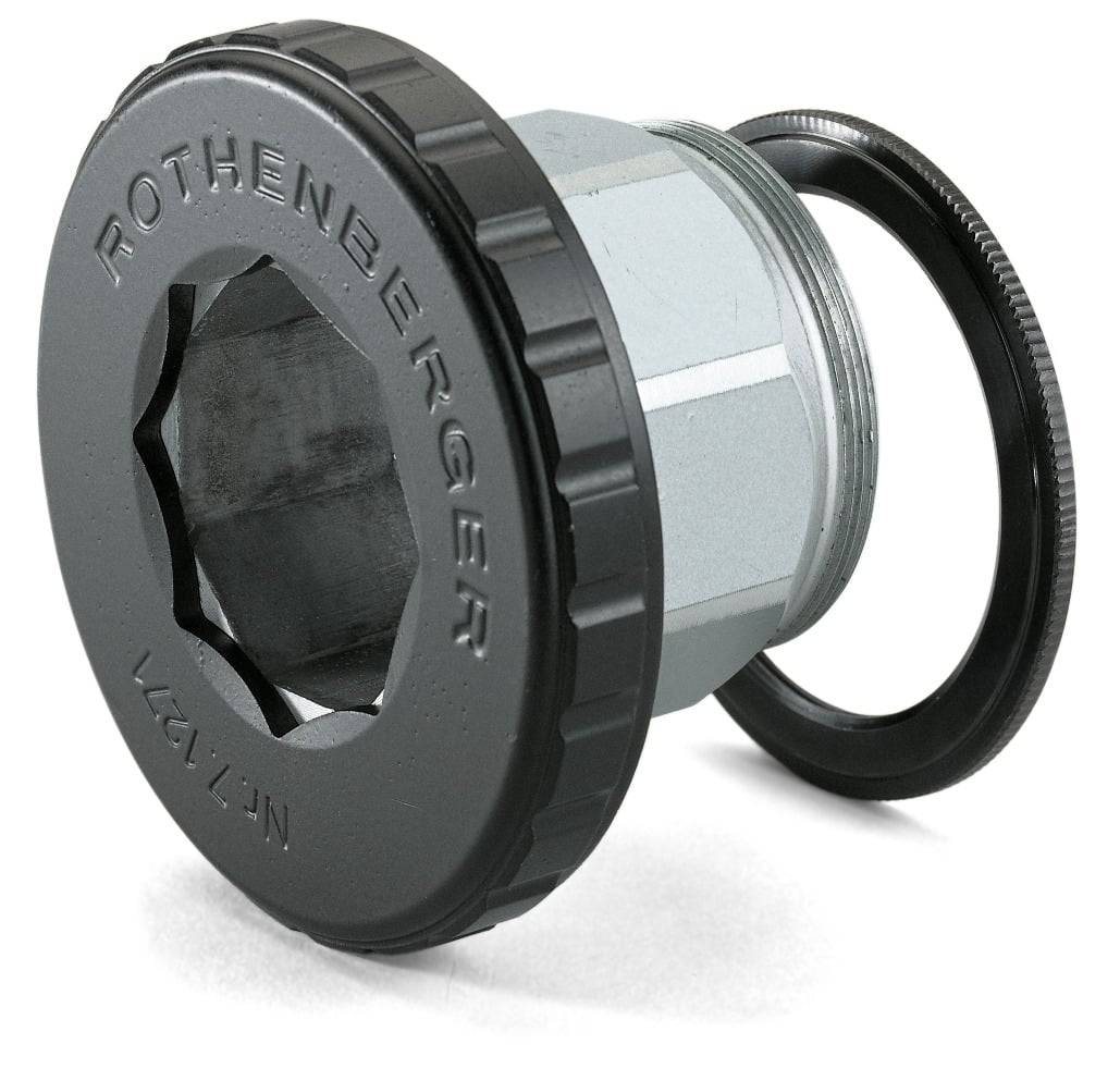 Ein ROTHENBERGER Steckschlüssel mit sechseckiger Öffnung und schwarzem Griff, konzipiert zum Einsetzen oder Entfernen von Muttern oder Schrauben, dargestellt mit einem O-Ring.