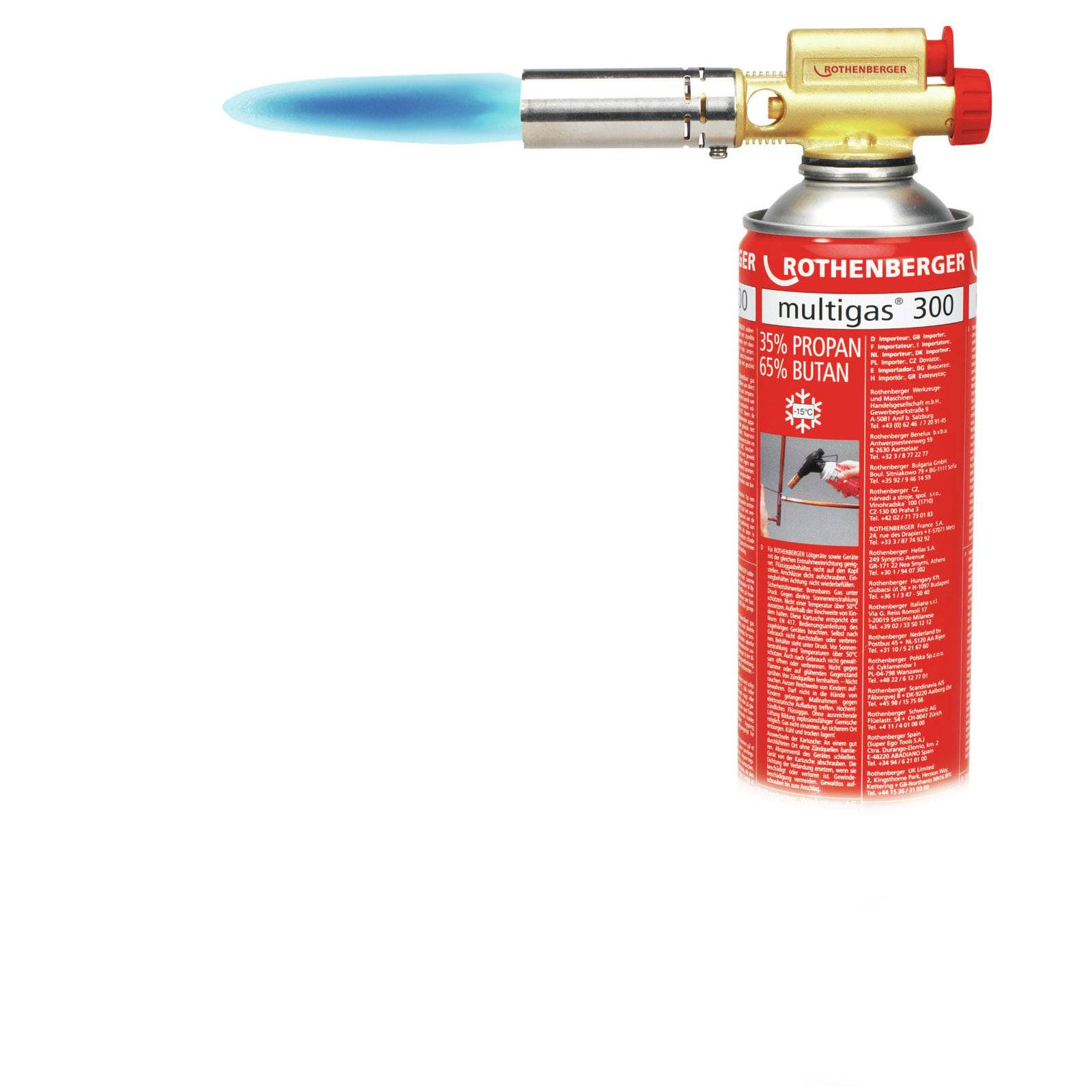 Ein roter Rothenberger-Lötbrenner mit blauer Flamme, beschriftet mit 