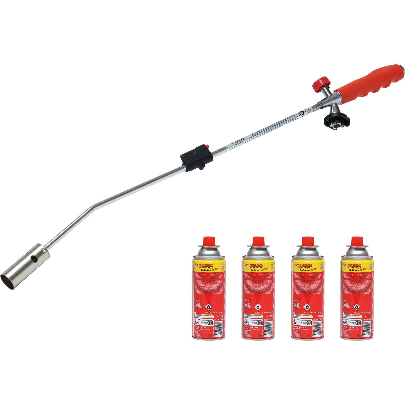 Unkrautbrenner mit rotem Griff an einem Metallstab, neben vier roten Propangaskanistern zur Gartenunkrautbekämpfung.