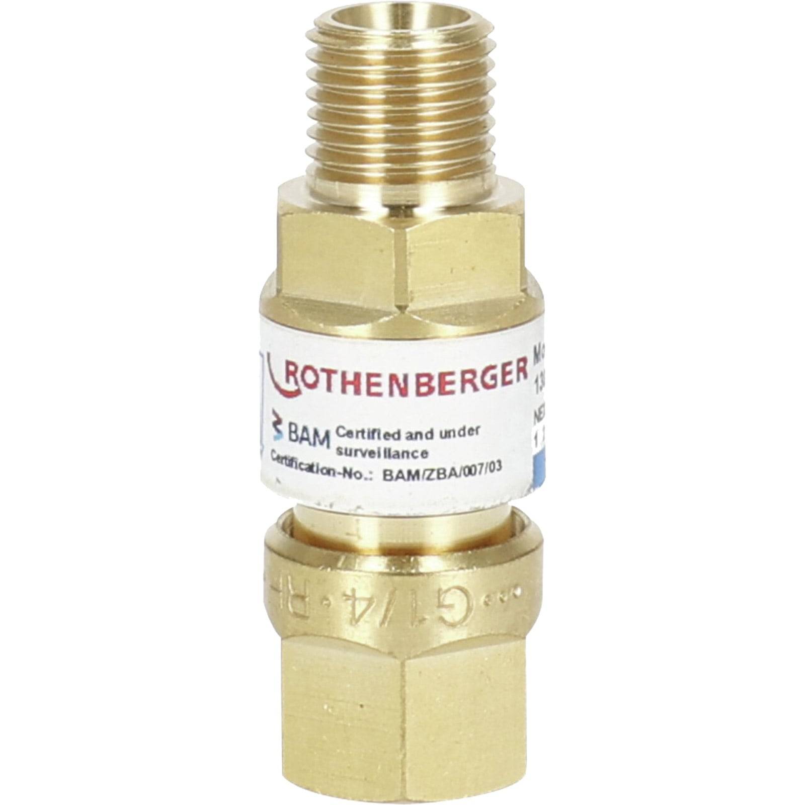 Ein Messing-Rothenberger-Fitting mit männlichen und weiblichen Gewindeenden, versehen mit einem Zertifizierungsetikett für Gassicherheitskonformität.