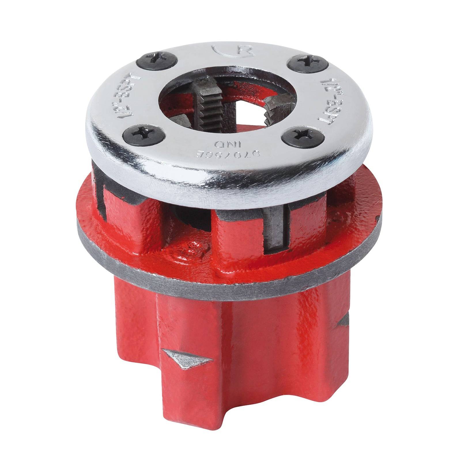 Eine rote und silberne Gewindeschneidbacke mit vier sichtbaren Schrauben, die zum Schneiden von Gewinden auf einem Metallrohr verwendet wird.