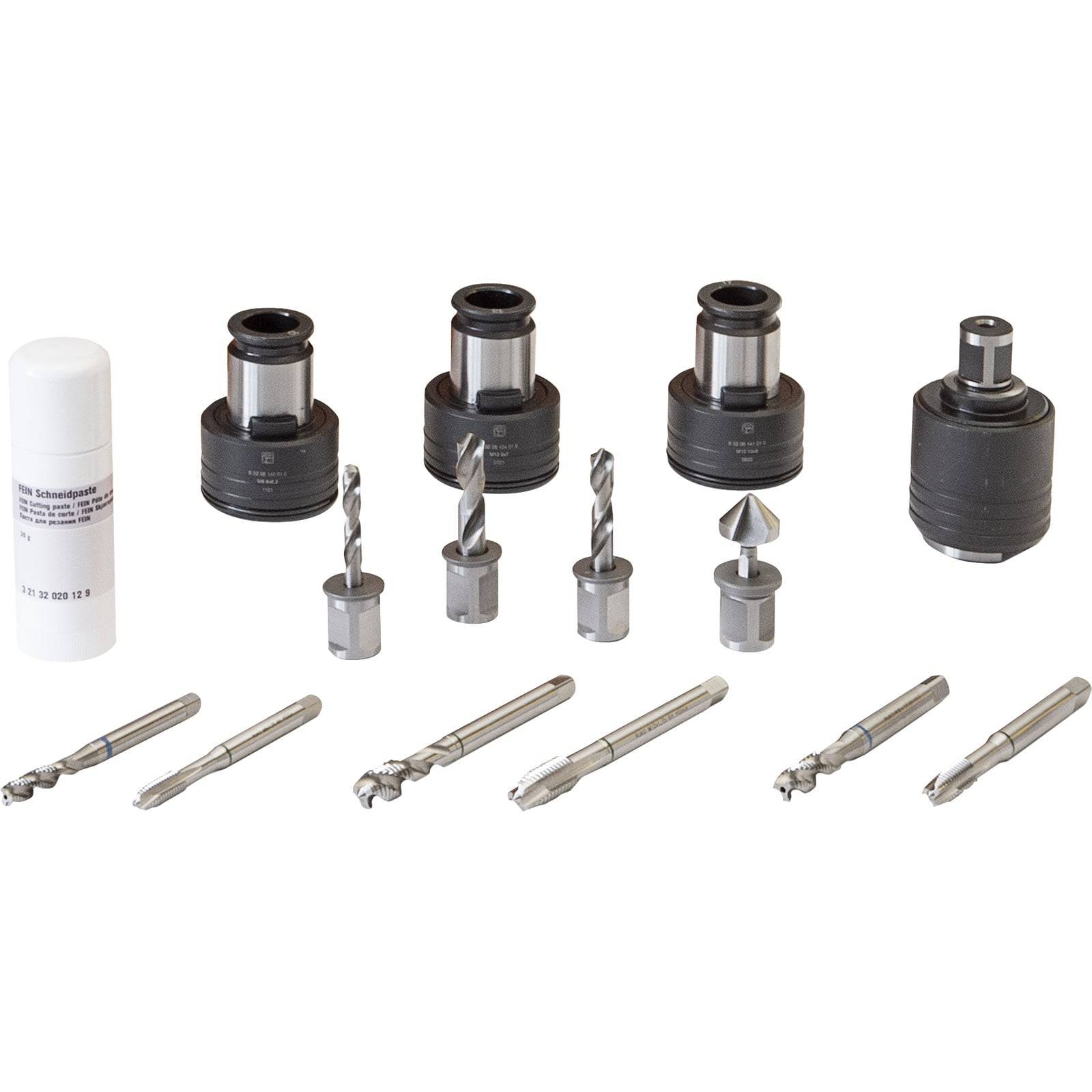 Werkzeugsatz mit Bohrern und Adaptern, in einer Reihe angeordnet, konzipiert für Präzisionsbearbeitung oder metallverarbeitende Aufgaben.