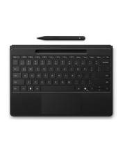 Eine schwarze Tastatur mit einem Touchpad darunter und einem Stift darüber, auf einer weißen Oberfläche platziert.