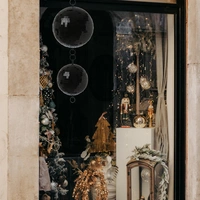 Spiegelkugel 15cm schwarz Discokugel 2 Ösen für Werbe-Dekozwecke Schaufenster Spiegelkugel 15cm schwarz Discokugel 2 Ösen für Werbe-Dekozwecke Schaufenster