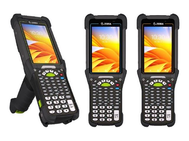 Drei Ansichten eines robusten tragbaren Zebra-Barcode-Scanners mit Tastenfeld und Touchscreen, gezeigt in aufrechter Position und in Pistolengriff-Konfiguration.