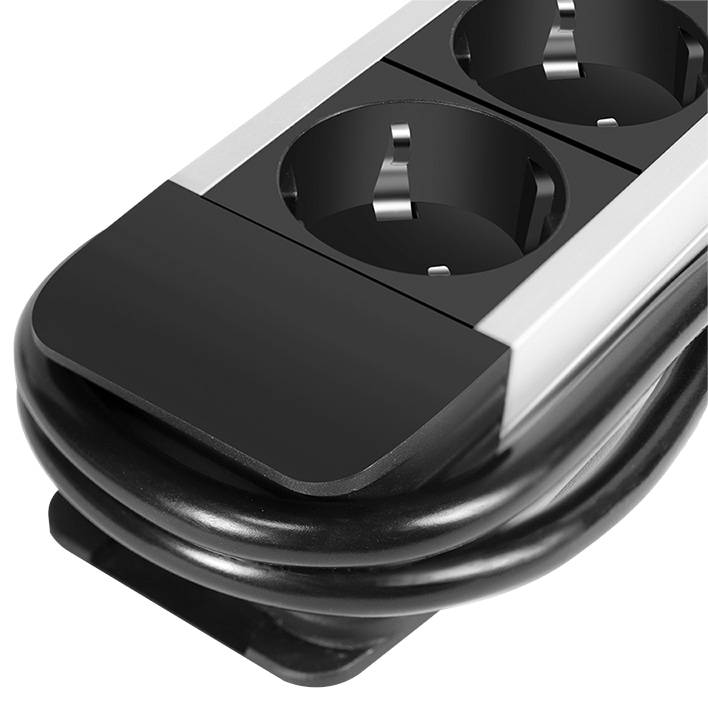 Eine einziehbare Steckdosenleiste mit zwei europäischen Steckdosen in schwarzer Ausführung und schwarzem gewickeltem Kabel, konzipiert für Schreibtische oder Arbeitsflächen.