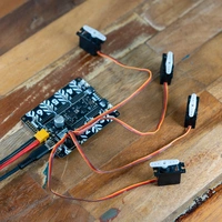 Pimoroni Yukon Quad Servomodul für 3 Pin Servos, reguliert Pimoroni Yukon Quad Servomodul für 3 Pin Servos, reguliert