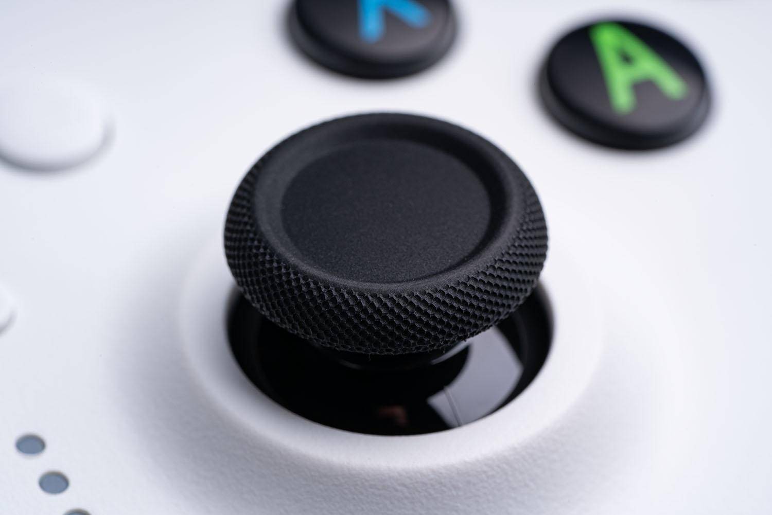 8BitDo Ultimate Wired Controller für Xbox, Hall ED Anti-Stick-Drift, Bluetooth / USB-C, weiß