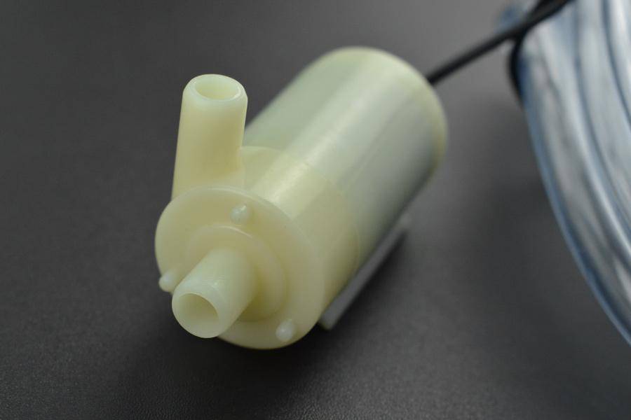 DFRobot Amphibische Horizontale Tauchpumpe, 3-6V DC, 150-370mA, 80-100L/H, IP68, für 5mm Schlauch