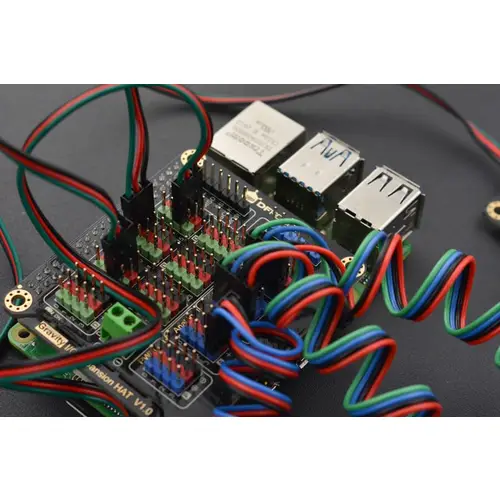 DFRobot IO Expansion HAT für Raspberry Pi 5/4B/3B+, Sensor-Schnittstelle, PWM, I2C, UART, 5V DFRobot IO Expansion HAT für Raspberry Pi 5/4B/3B+, Sensor-Schnittstelle, PWM, I2C, UART, 5V