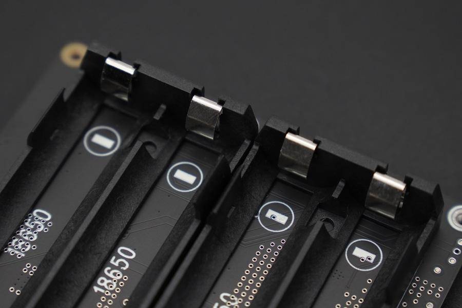 DFRobot 18650 Batterie UPS HAT für Raspberry Pi 5 , 5.1V / 5A, 3A Quick Charge, I2C, 95% Effizienz