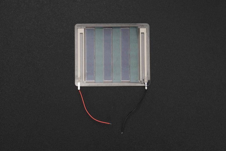 DFRobot Photonic Thin-Film Battery, 71,5x60x0,2mm, 418µW bei 500 Lux, Indoor-Energiegewinnung, 3,8V