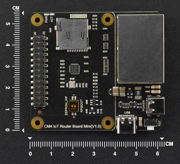 DFRobot Raspberry Pi CM4 IoT Router Carrier Board Mini + Tray / Gehäuse, 2x Gigabit LAN, GPIO, 5V/3A