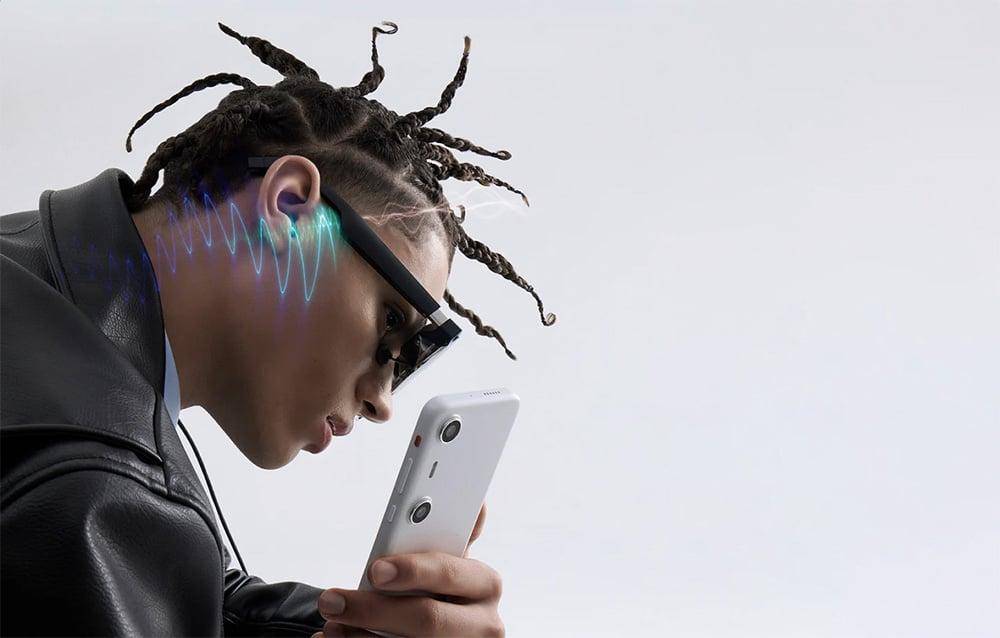 XREAL Air 2 Ultra, AR Brille, 120Hz HD-Display, 52° FOV, Elektrochromes Dimmen, USB-C