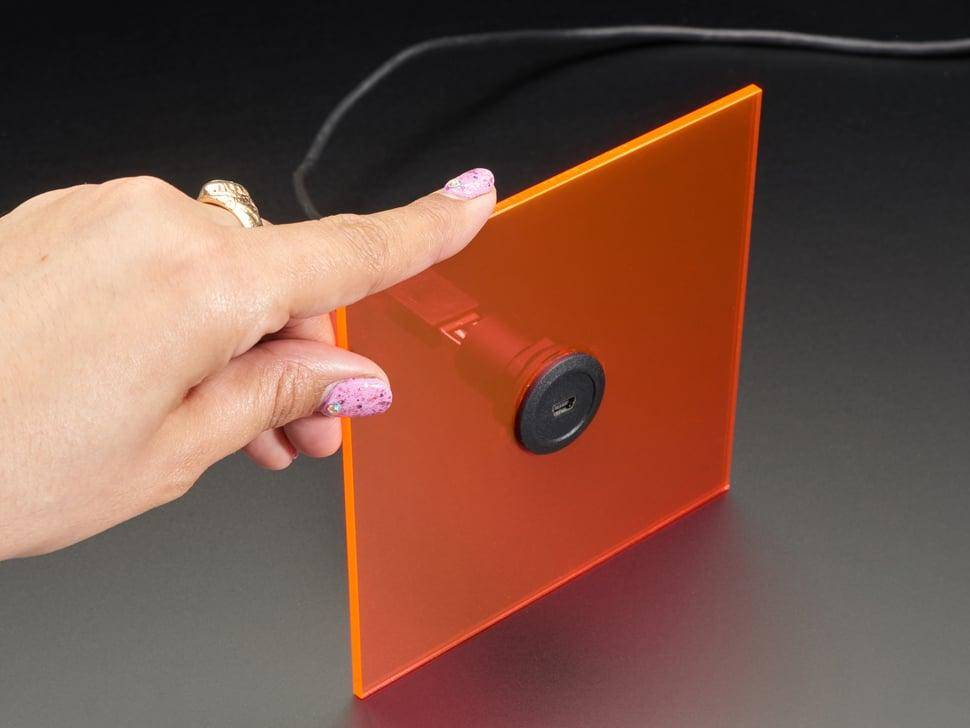 Adafruit USB A auf Micro USB B Einbauadapter, rund, 30mm, für Gehäuse bis 16mm Dicke