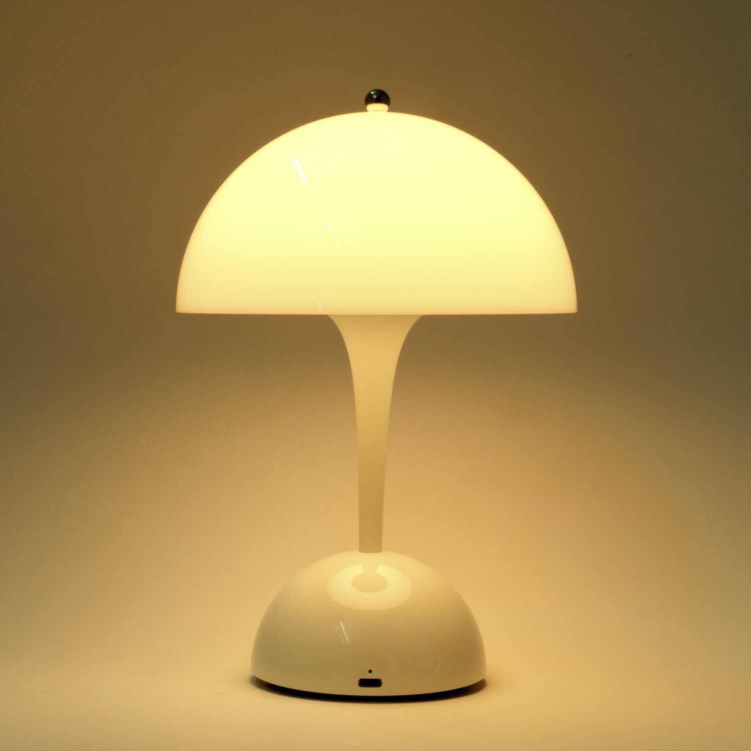 ROLF KERN Stil, LED-Tischleuchte, dimmbar, Akku 2200mAh, 150lm, 2700K, IP44, 1,9W, 24cm