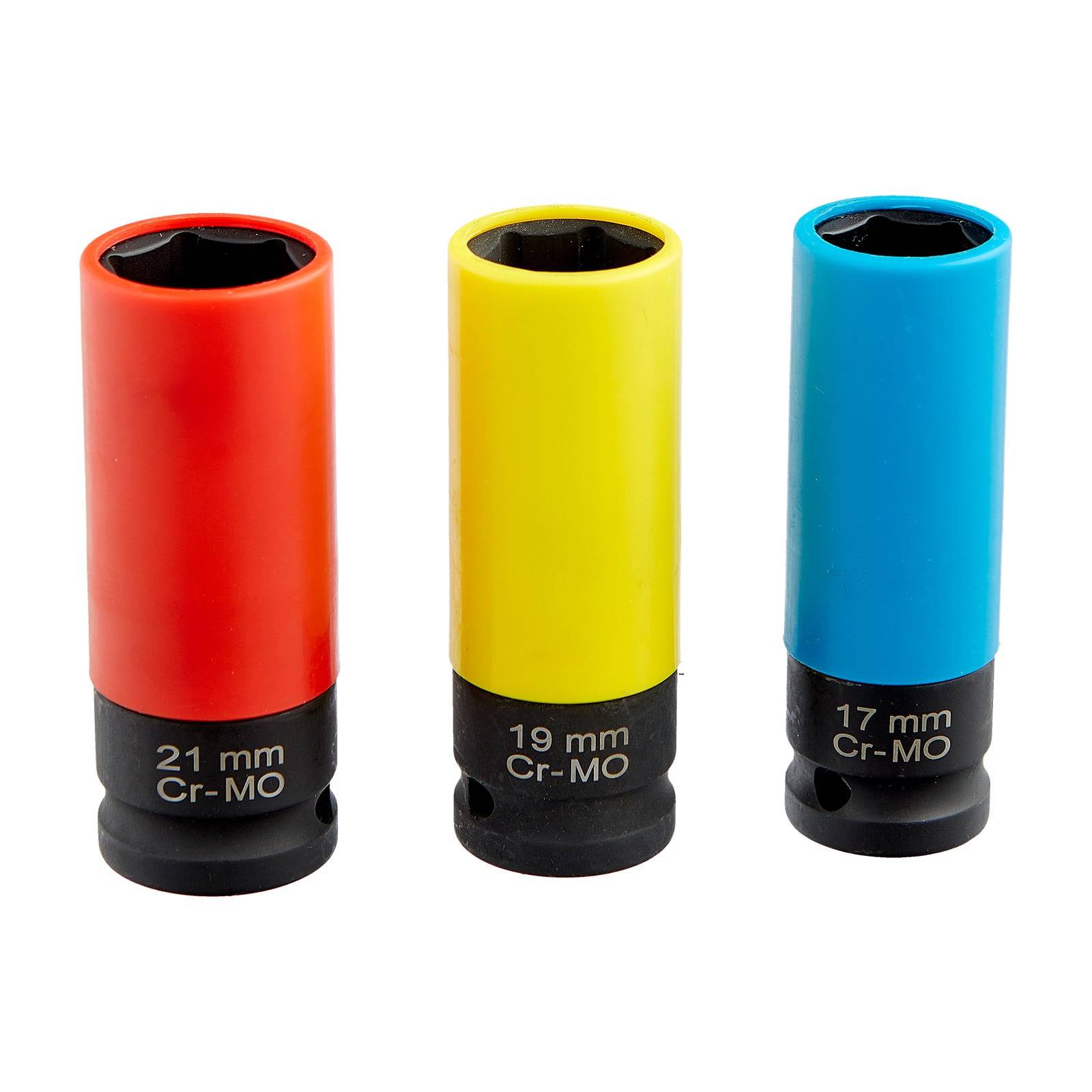 Drei Schlagschraubernüsse in Rot (21 mm), Gelb (19 mm) und Blau (17 mm) sind nebeneinander aufgereiht, wobei jede mit 'Cr-MO' zur Materialkennzeichnung beschriftet ist.