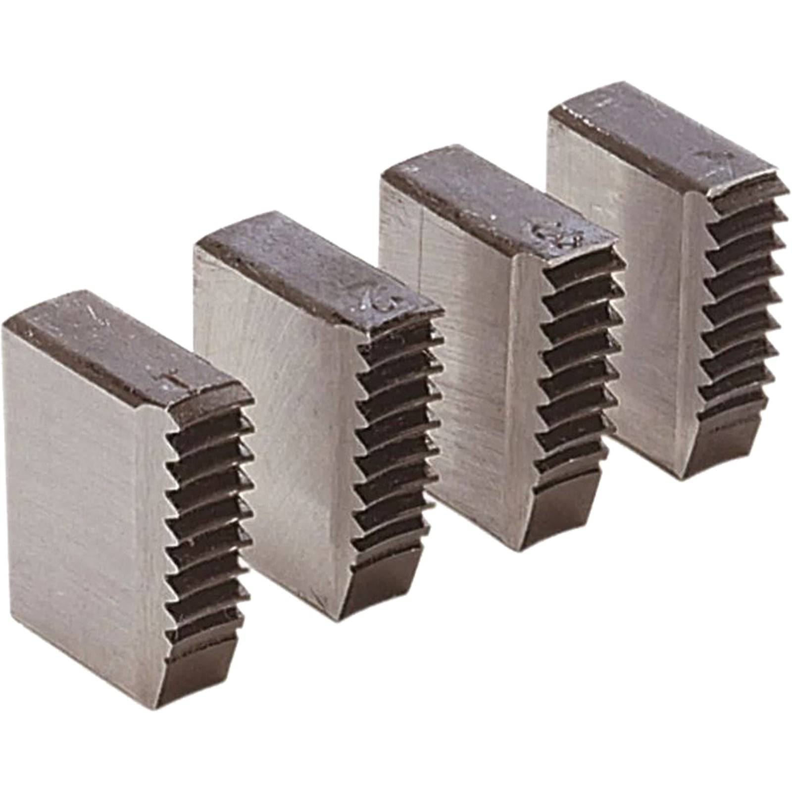 Metallsägedrehbankbacken mit gezahnten Greifkanten, vertikal in einer Reihe ausgerichtet.